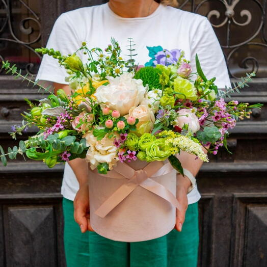 Seasonal Flower Box Botanika – Fresh Flowers in Box