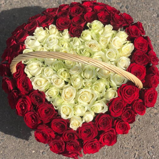 Сердце из роз