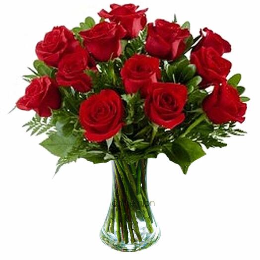 Bouquet of 12 red roses WITH OUT VASE