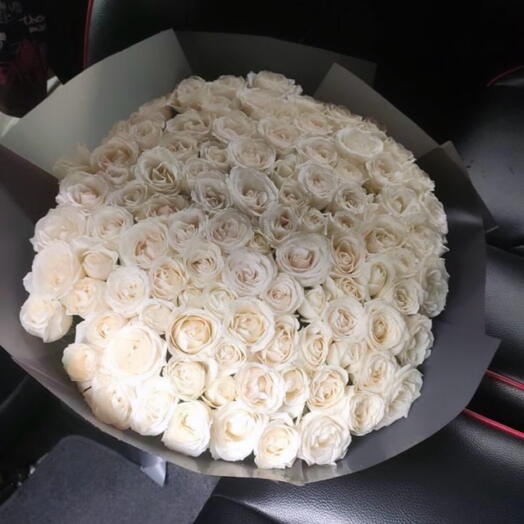 101 white roses