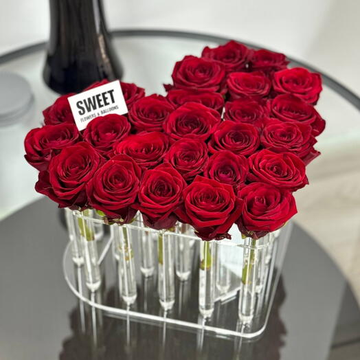 25 Roses Crystal Box