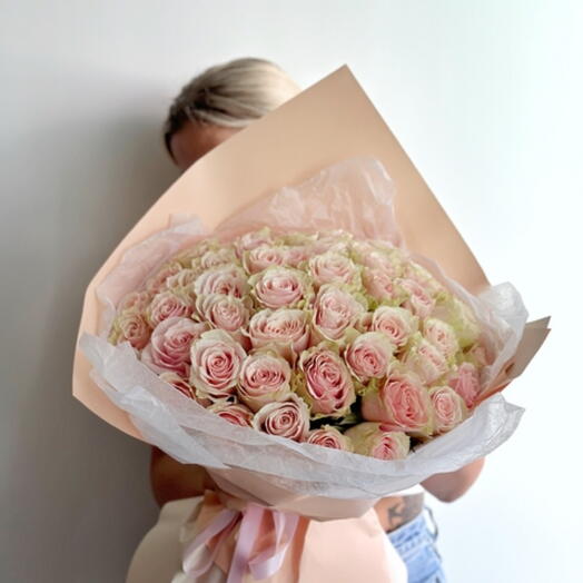 Pink - white roses 75