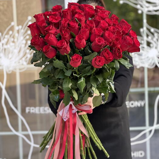 51 Голландская красная роза 70-80 см