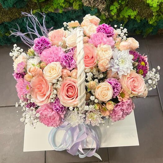 Chmura czułości kosz kwiatów