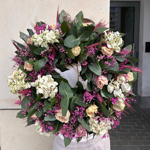 Hausdekoration Kranz aus getrockneten Blumen