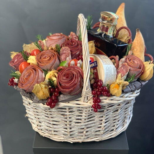 Мясная корзина с коньяком