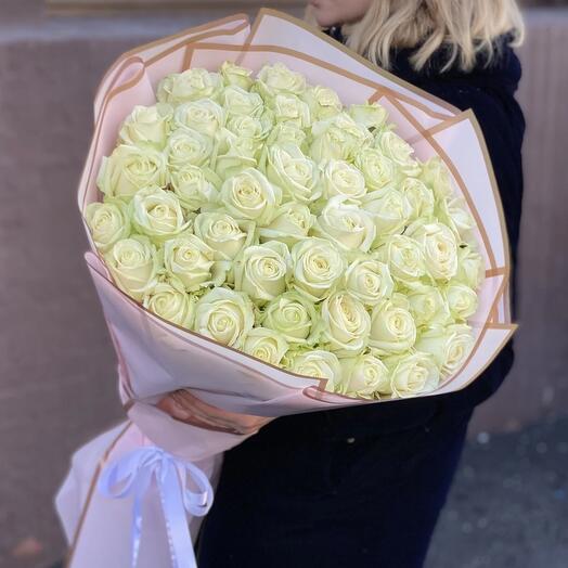 51 trandafiri albi 80 cm