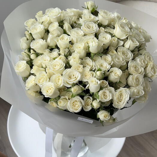 White spray roses