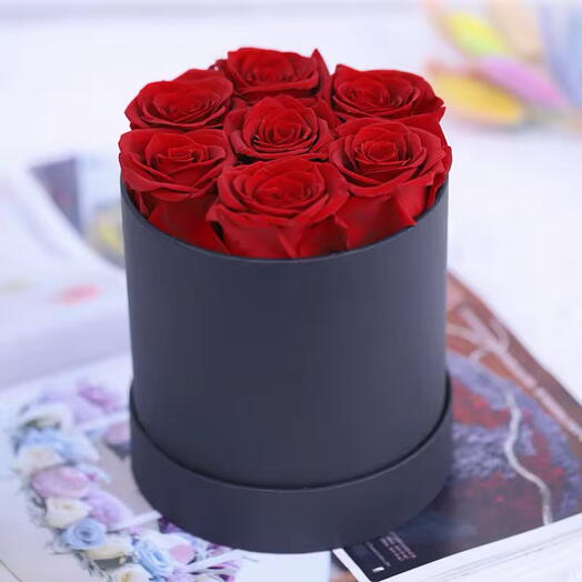 Real preserved rose flowers in box