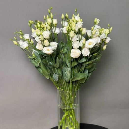 Bouquet of lisianthus