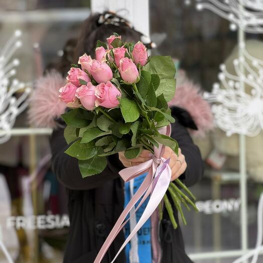 Букет из 11 розовых роз