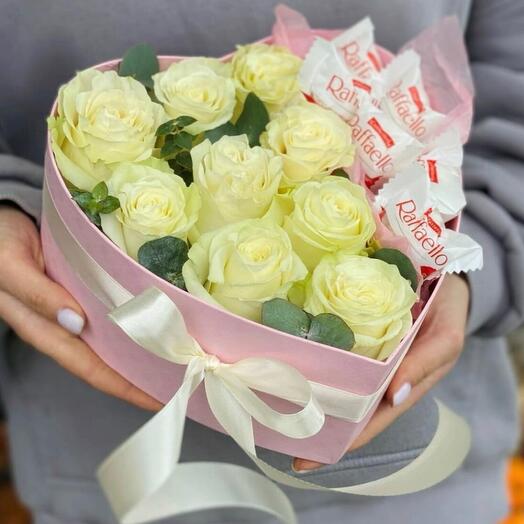 Niespodzianka serce z białych roż