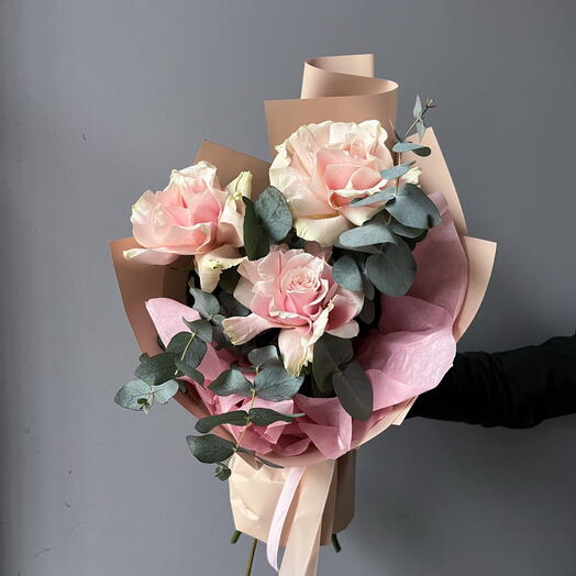 Pastel French roses