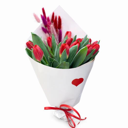 Red tulips-soft lagurus bouquet