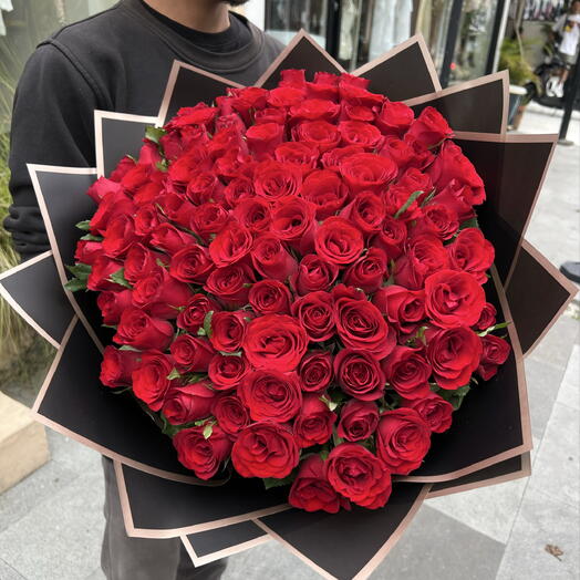 101 Sexy Red Roses Bouquet