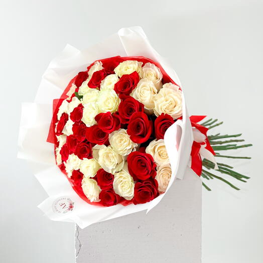 Red and white roses bouquet 51pcs