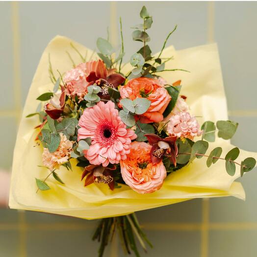 Růze s gerberami a orchidejemi a eustomou