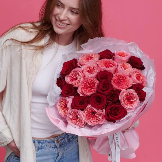 Scarlet Kiss - 25 stems