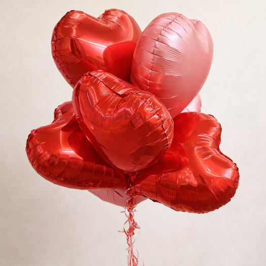 BUNCH OF HEART BALLOONS