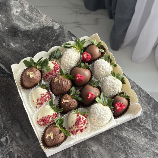 Клубника в шоколаде 16шт (сет 3)