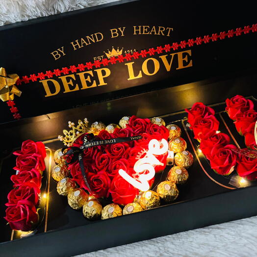 🌹 Luxury Heart Rose Box – Premium Fresh Roses   Chocolates 💝