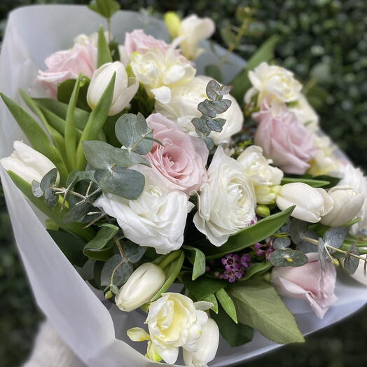 Букет Нәзік сүйіс