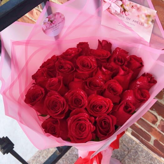 Букет из 25 красных роз