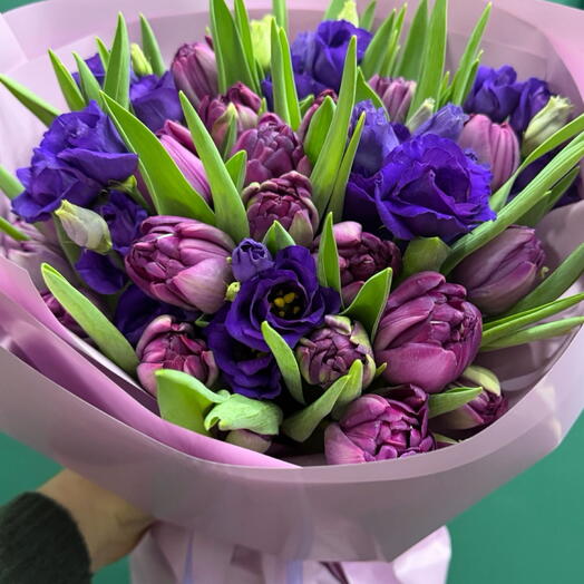 Tulpen mit Eustoma lila