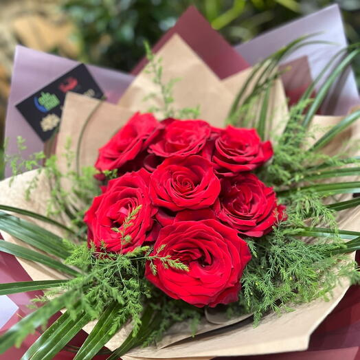 Red roses bouquet