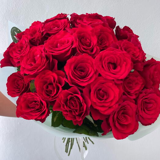 39Red roses