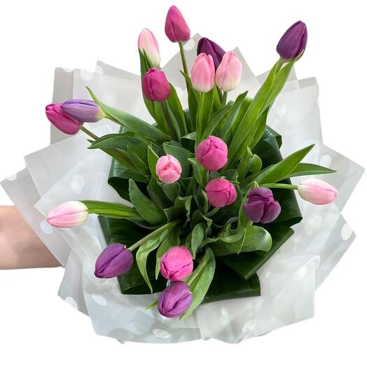 Ramo de 18 tulipanes white