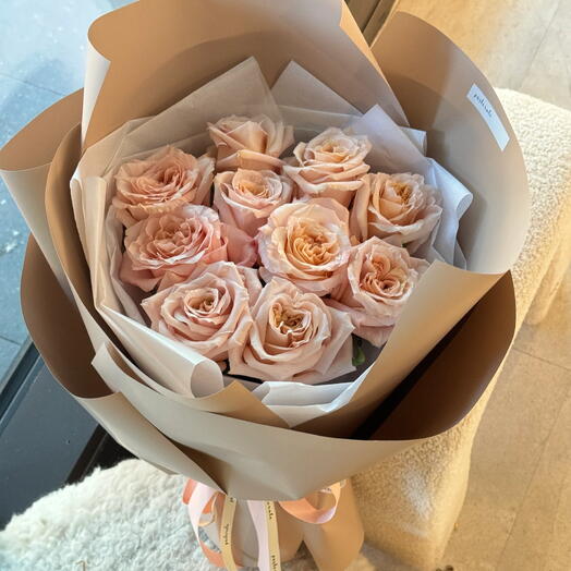 Bouquet of 15 pink roses! Win Her heart at first sight :)