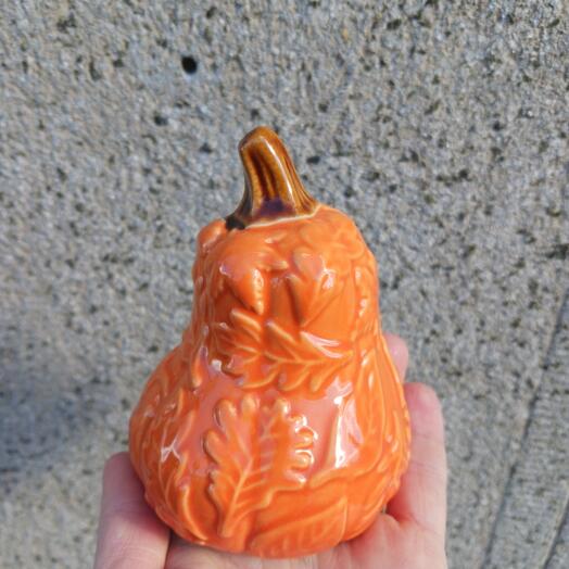 Ceramic pumpkin leaf 1