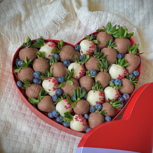 Fresas en chocolate 30 piezas corazón