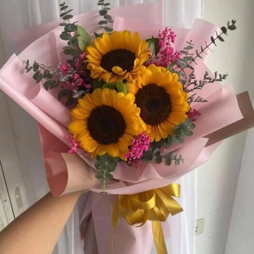 Ramo con 3 Girasoles