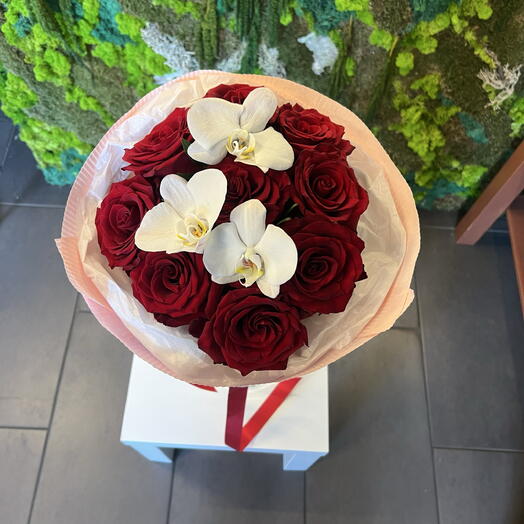 Элегантные розы 🌹