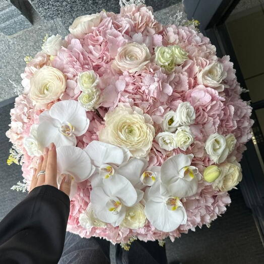 Premium-Strauß mit Korb