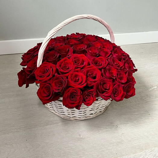 51 Роза премиум в корзине