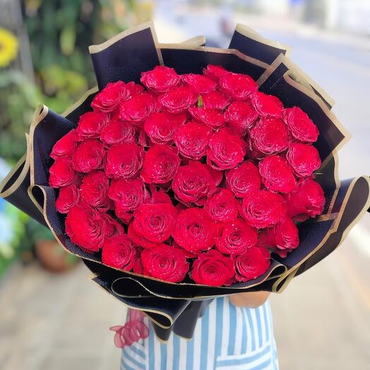 51 Red roses