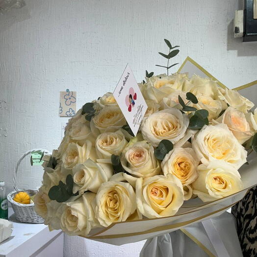 Candle light roses 51