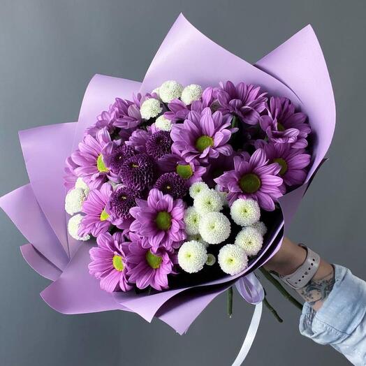 Sofi Loren with mams buttons and mams