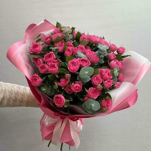 Beautiful spray green pink rose bouquet