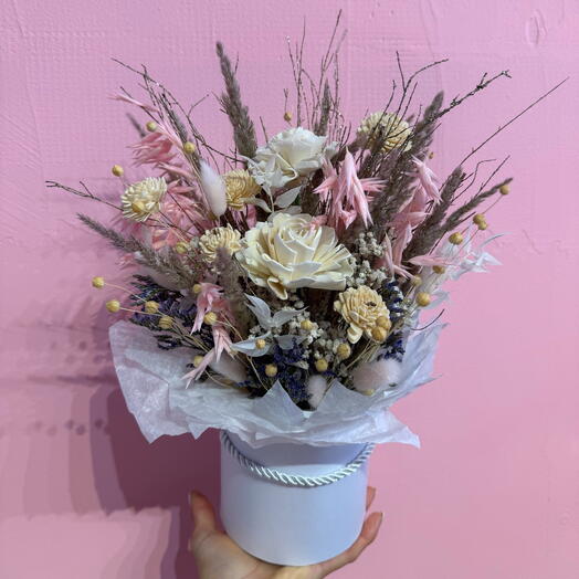 Dried flowers in a box 06