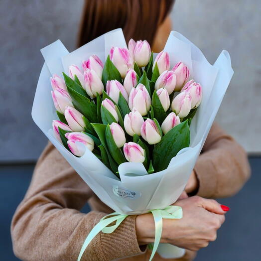 Bouquet of 25 tulips