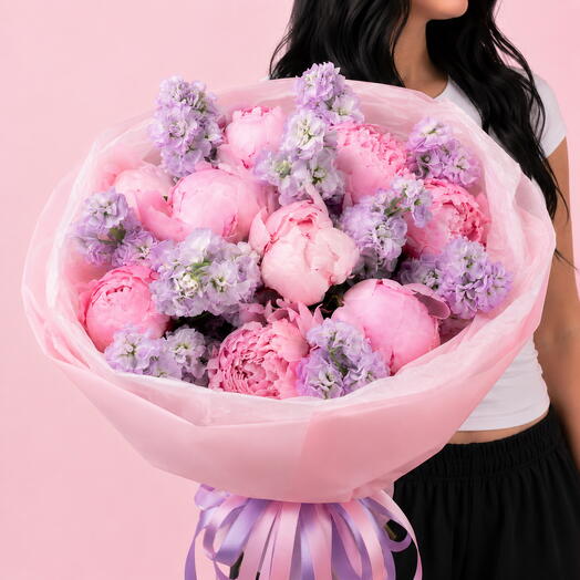 🌸 Bouquet of peony and matthiola