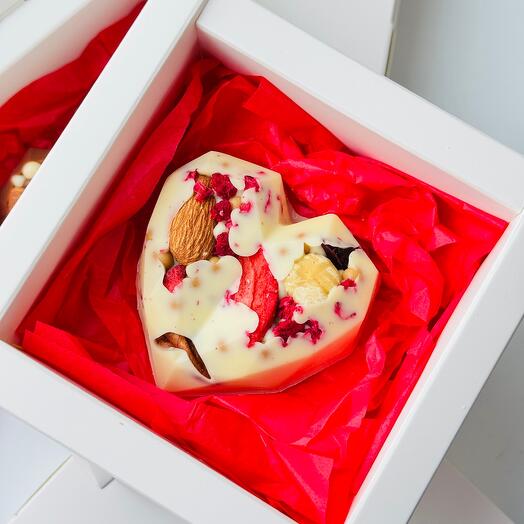 Serce z białej czekolady