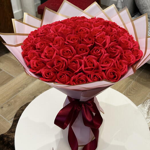 Ramo grande de rosas rojas de jabón para regalo de cumpleaños caja de flores