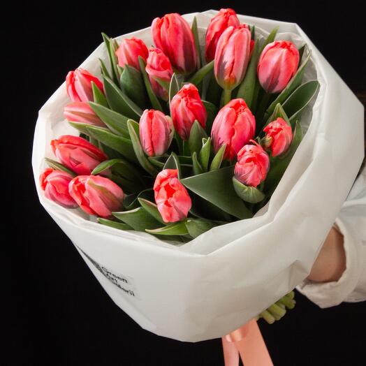 Bouquet of pink tulips🌷