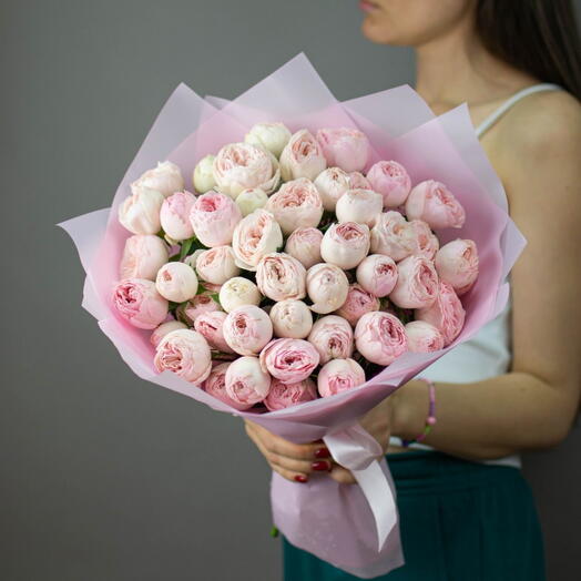 Букет из кустовых пионовидных роз Мэнсфилд Парк, 15 шт