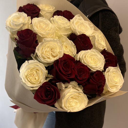 Bouquet red    White